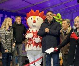 Estudi 33 - Blog - Pista de Gel Platja d'Aro 2023 - Imatges de la inauguració